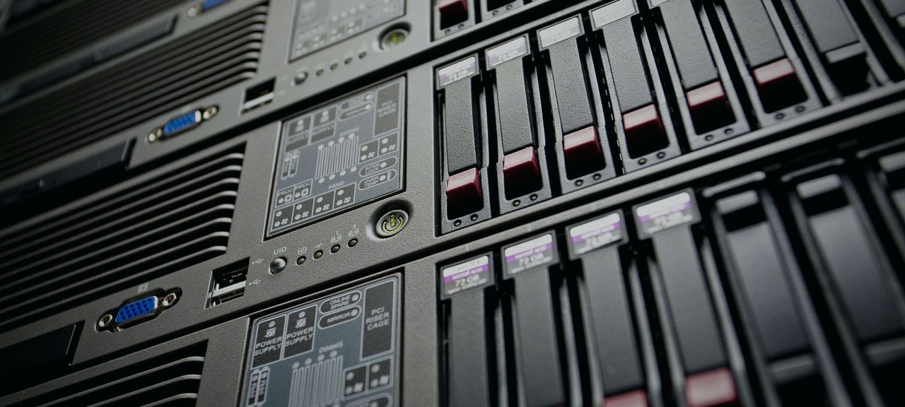 Registrierung der Domain und des Hostings